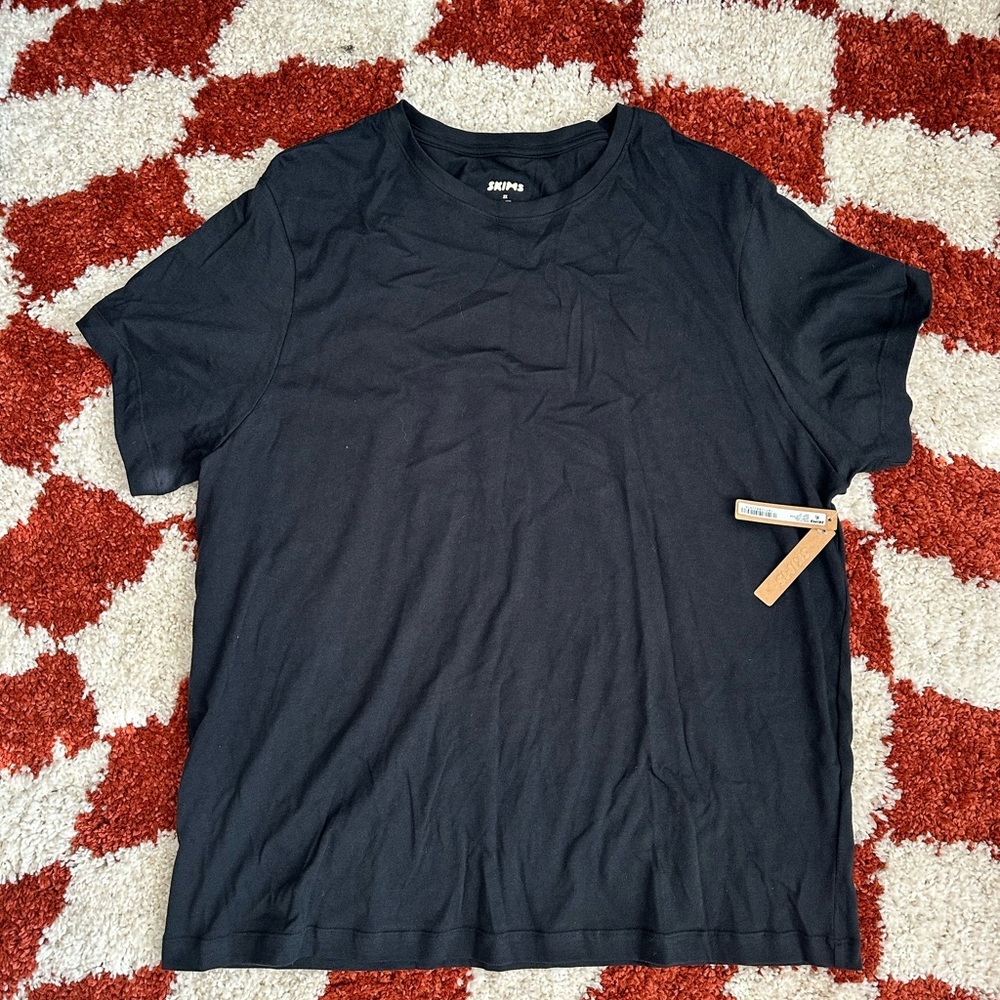 SKIMS Black Short Sleeve Tee — Size 2XL
